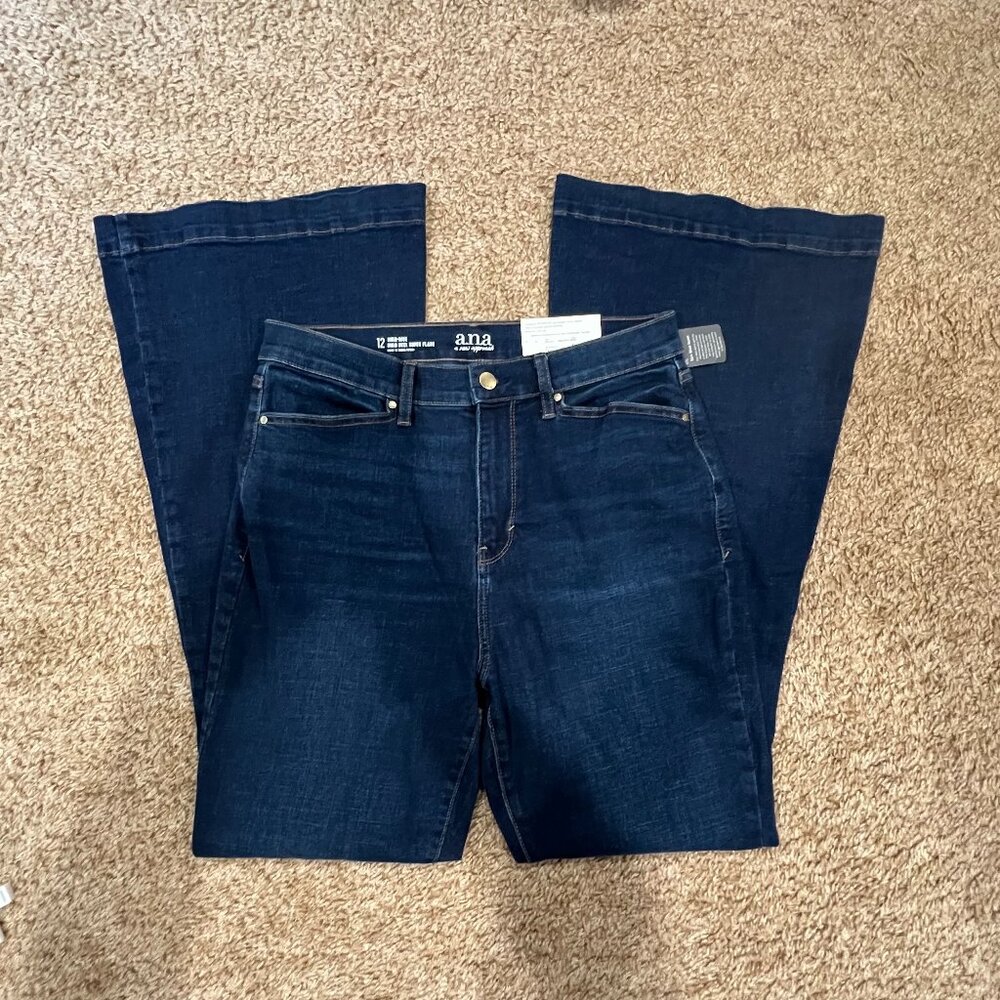 a.n.a Womens High Rise Flare Leg Jean